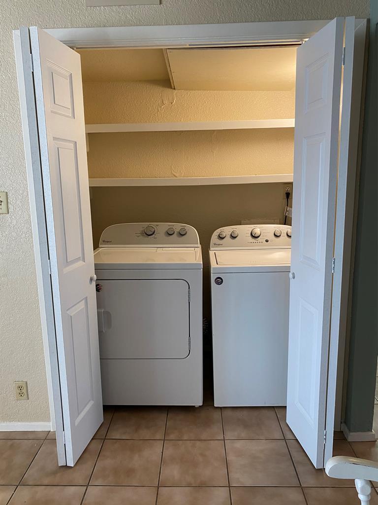 Building Photo - 1204 Aspen St