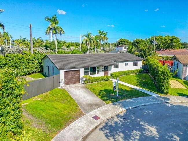 Building Photo - 9621 SW 58th St