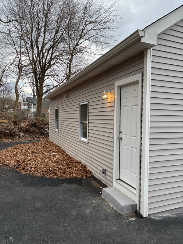 Building Photo - 25 Beech St