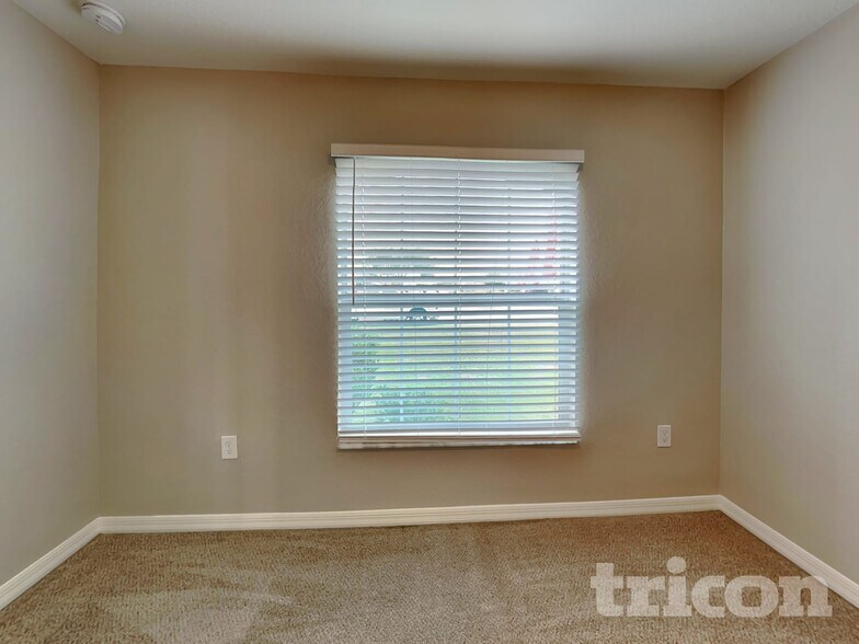 Building Photo - 1016 15th St NE