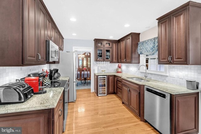 Building Photo - 2708 N Kensington St