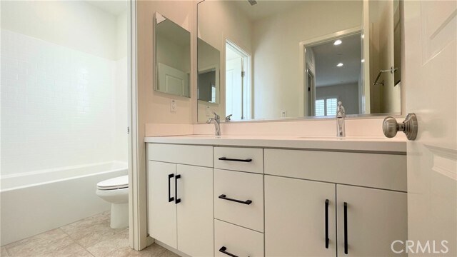 Building Photo - 155 Excursion