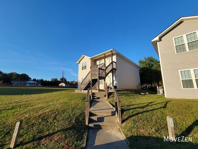 Building Photo - 1132 Norris Rd