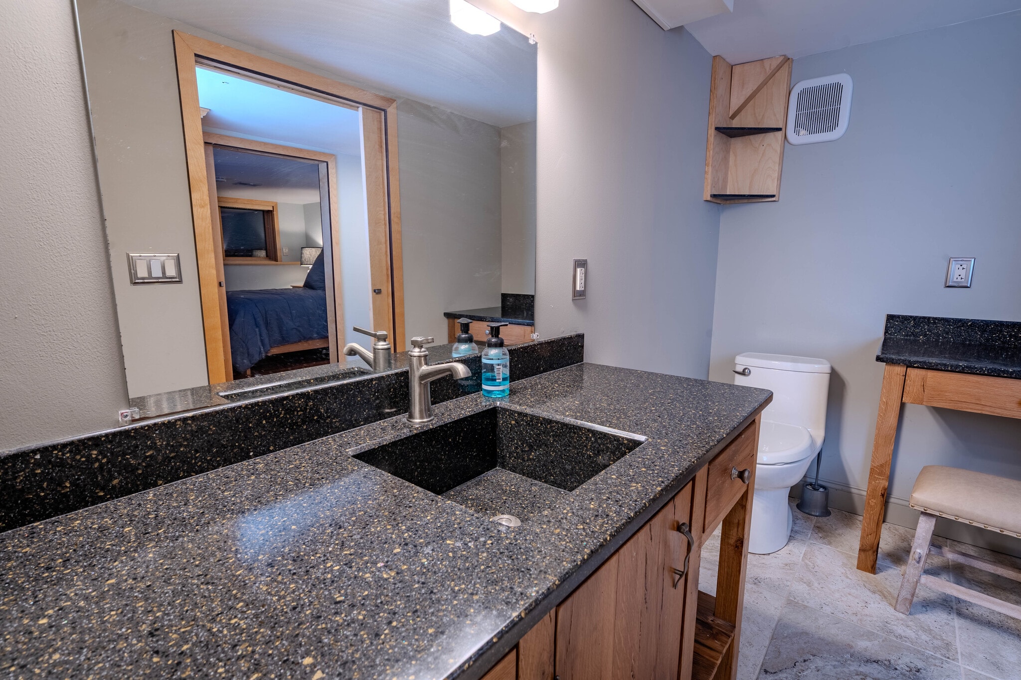 Building Photo - 215 Old Newtown Rd