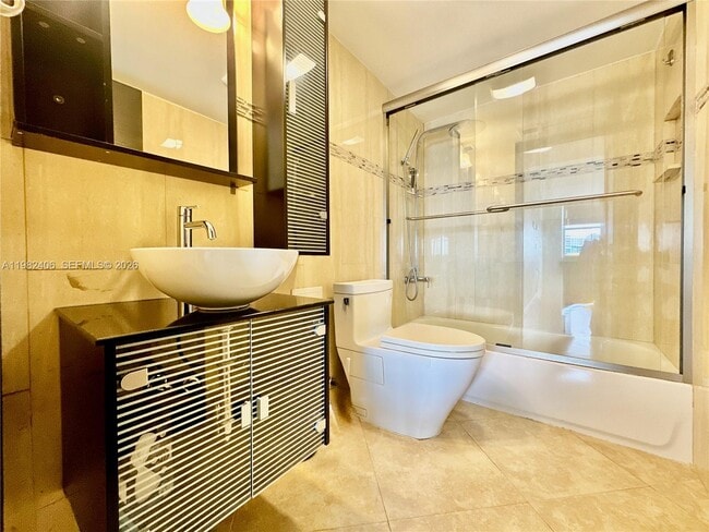 Building Photo - 3180 S Ocean Dr