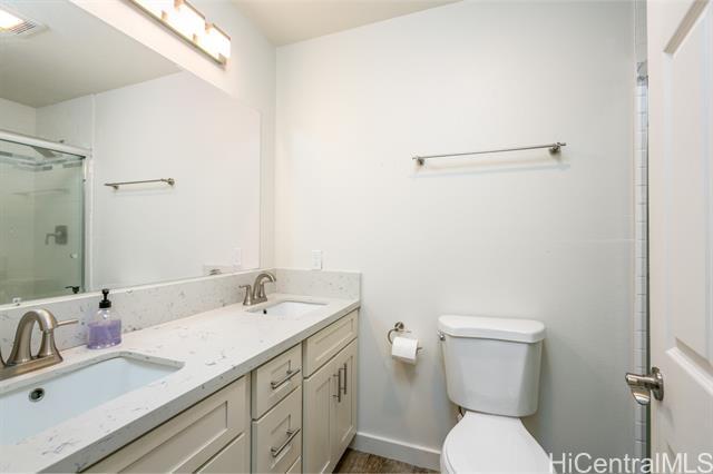Building Photo - 1085 Lunaai St
