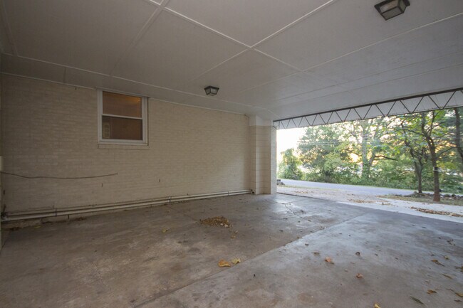 Building Photo - All on one level comfort rancher