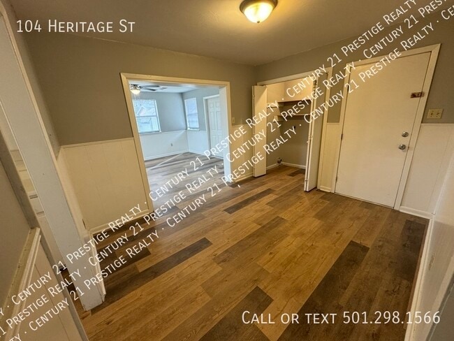 Building Photo - 104 Heritage St