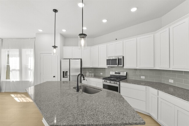 Building Photo - 27127 Butterfly Mint Ln