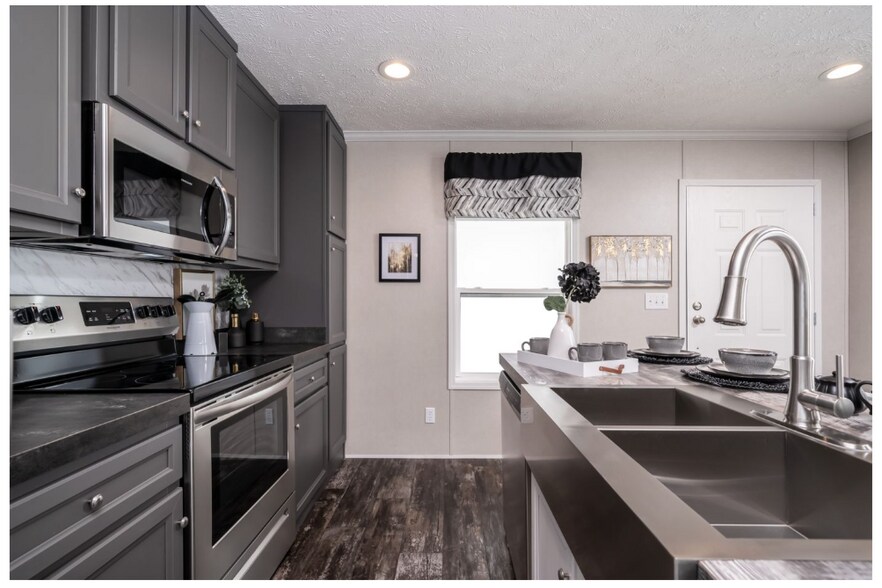 Building Photo - 1465 Hwy 29