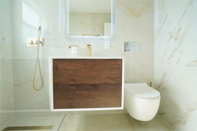 Building Photo - 6821 Marius Rd