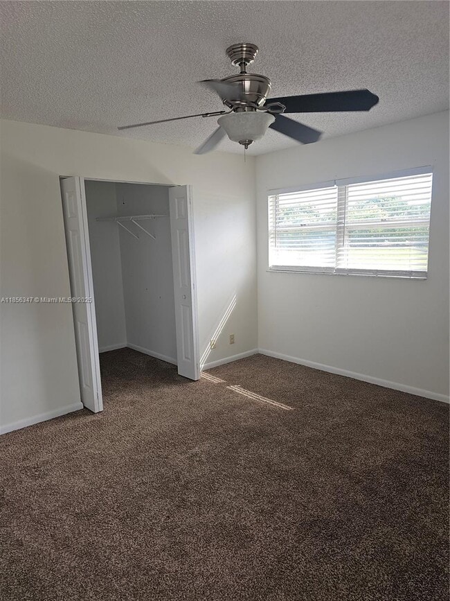 Building Photo - 9079 SE Hobe Ridge Ave