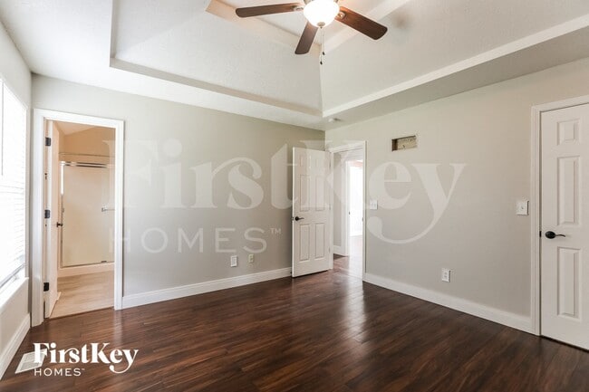 Building Photo - 3612 NE 81st Terrace