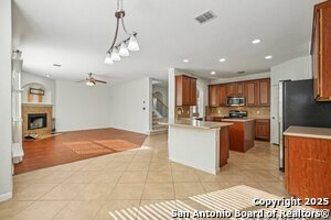 Building Photo - 212 White Trail