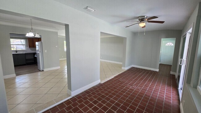 Building Photo - Four Bedroom Pool Home - Second Floor View of Manatee River