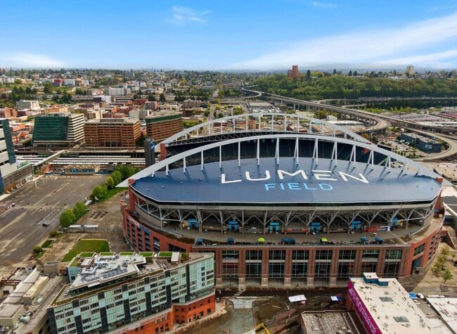 Building Photo - Welcome home to the Heart of Seattle - Sta...