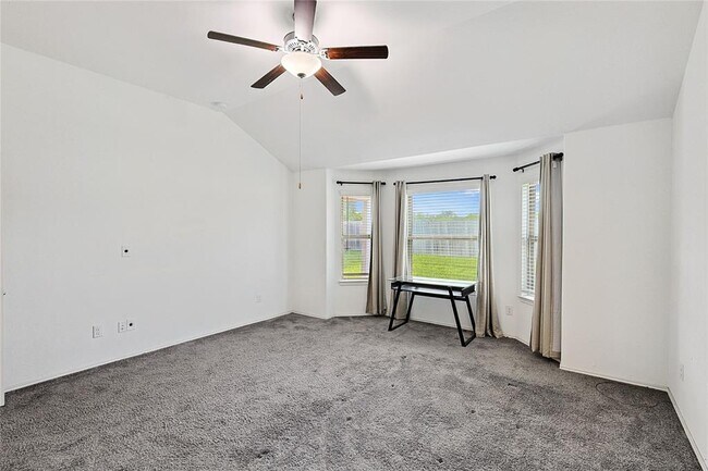 Building Photo - 4811 Sierra Ridge Dr