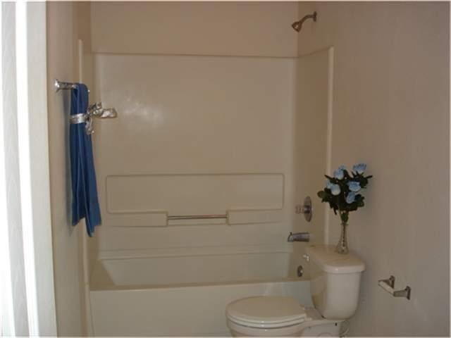 Building Photo - 5230 Meadow Canyon Dr