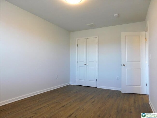 Building Photo - 6663 Stein Way