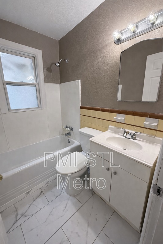 Building Photo - 7008 Paisley Dr