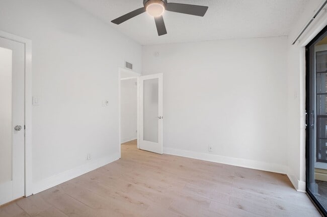 Building Photo - 1601 Faro Dr