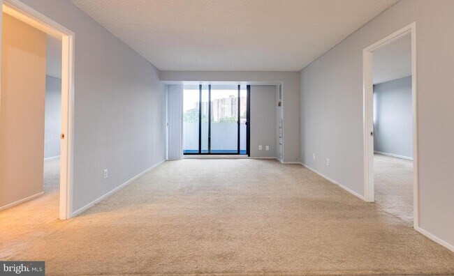 Building Photo - 5911 Edsall Rd