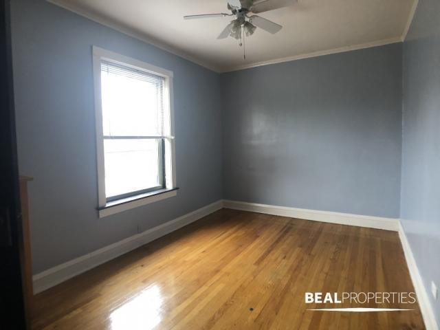 Building Photo - 2 bedroom in CHICAGO IL 60625