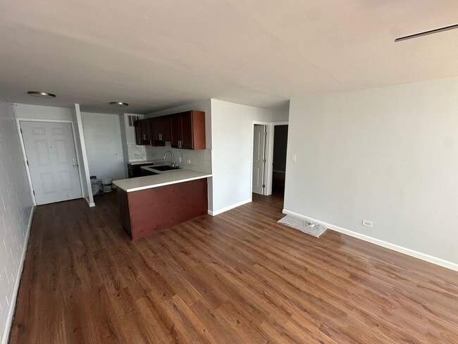Building Photo - Maui Condo