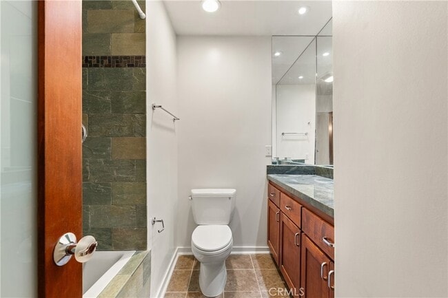 Building Photo - 4724 Park Granada