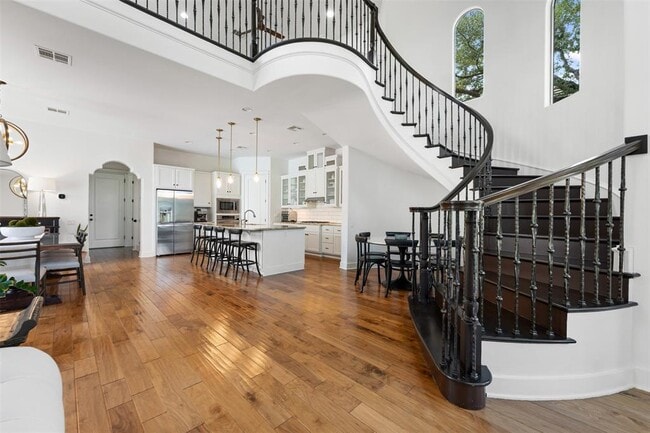 Building Photo - 64 Tiburon Dr