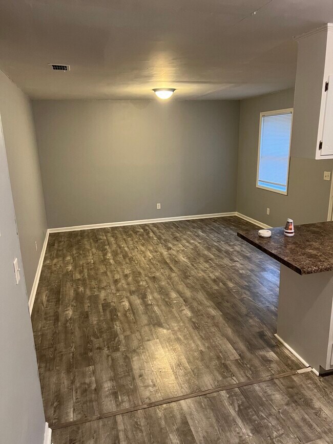 Building Photo - 2406 Markwood Lane Southeast, Unit C