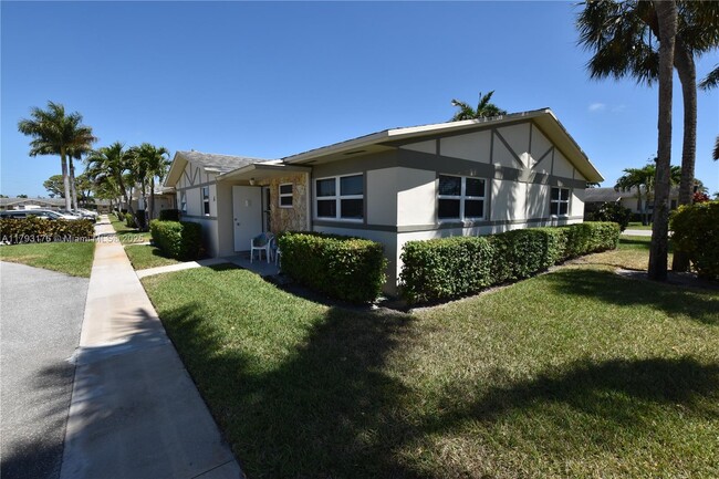 Building Photo - 2515 Emory Dr W