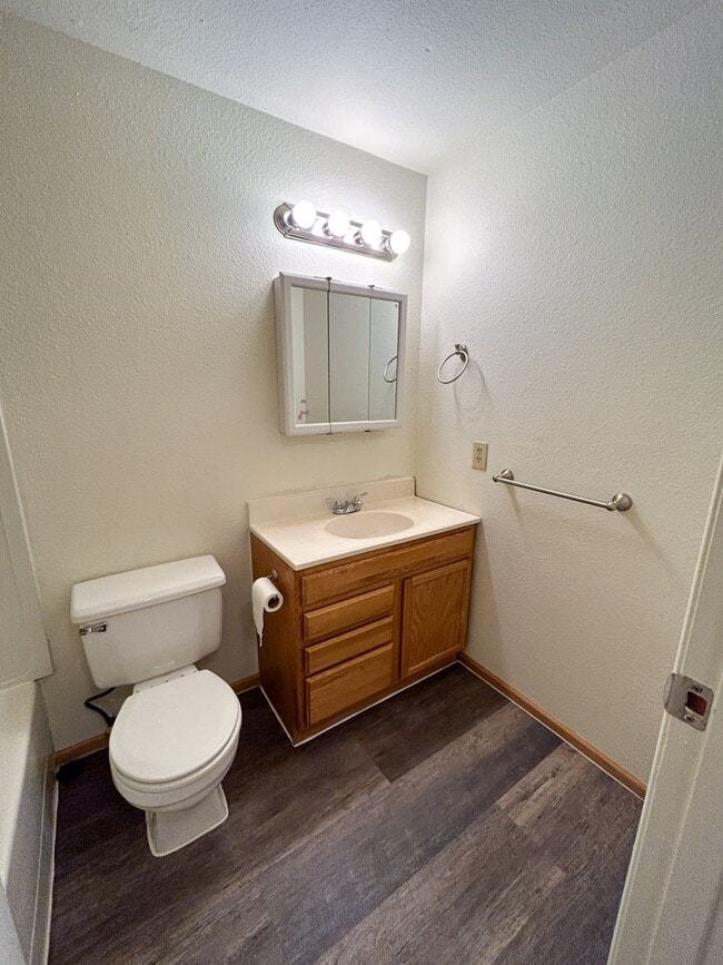 Building Photo - Renton Highlands 1 Bed 1 Bath Condo for Lease!