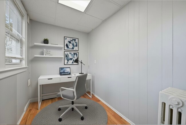 Building Photo - 8 Smith St