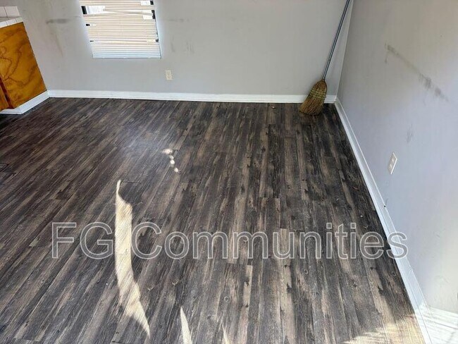 Building Photo - 1754 Zion Rd