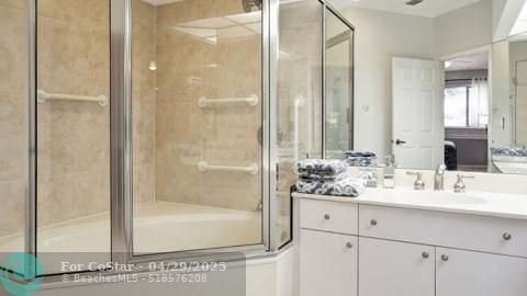 Building Photo - 402 Sea Oats Dr