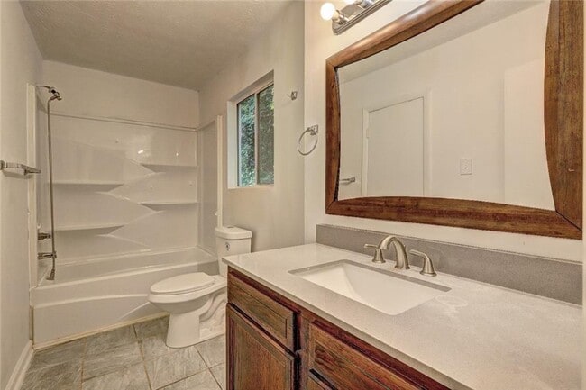 Building Photo - 1634 Andora Ct