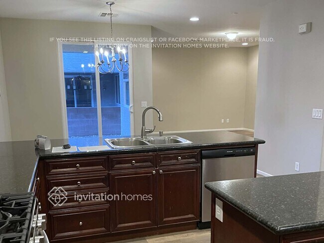 Building Photo - 10536 Danielson Ave