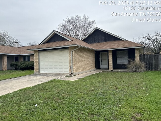 Building Photo - Comfort and Convenience Awaits YOU!