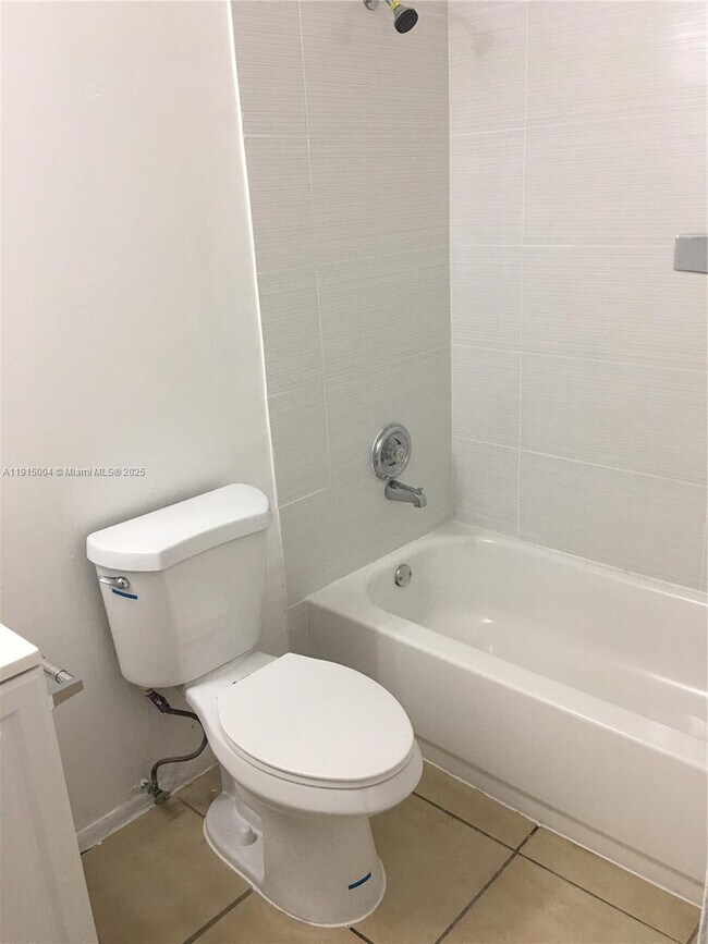 Building Photo - 3243 Coral Ridge Dr