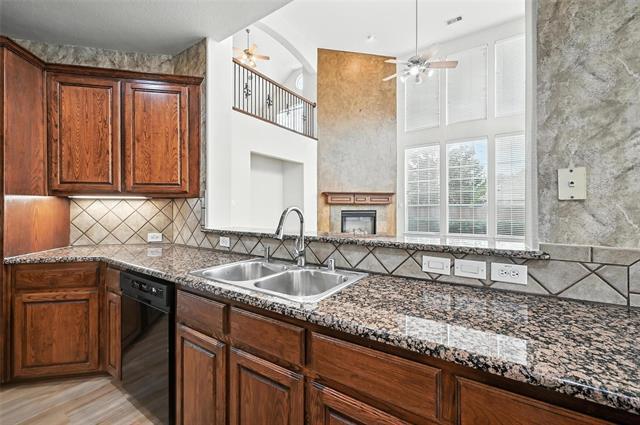 Building Photo - 4667 Wicklow Dr