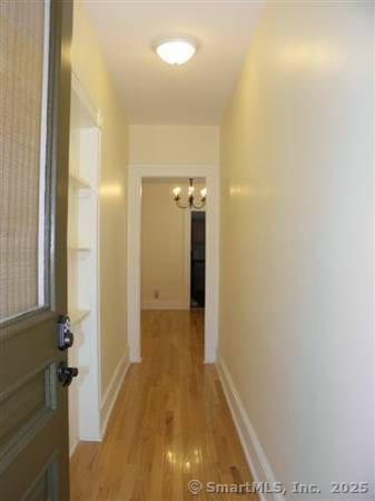 Building Photo - 174 Mansfield St