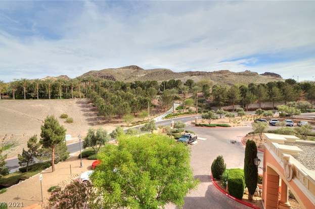 Building Photo - 30 Strada Di Villaggio