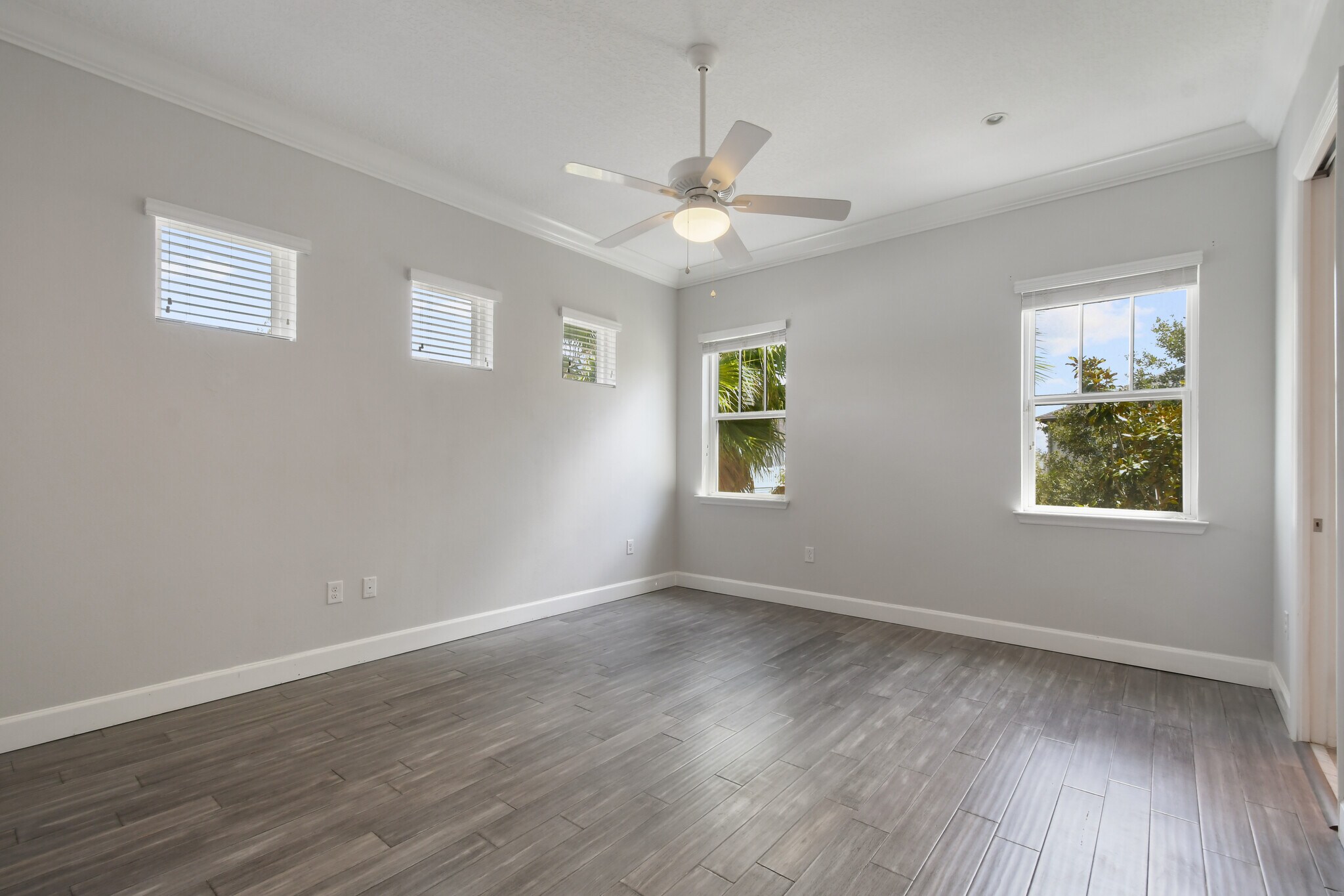 Building Photo - 13787 Benavente Ave