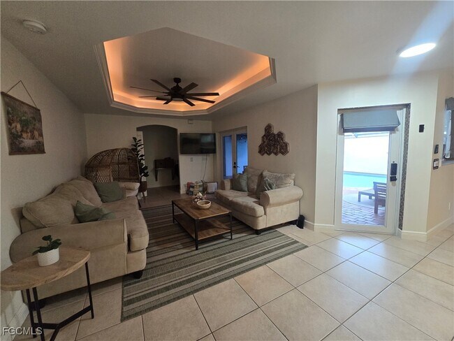 Building Photo - 2309 SW 27th St