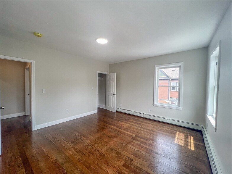 Building Photo - 2 Westerly St