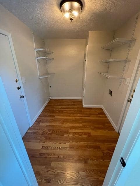 Building Photo - 7104 Hardy Dr