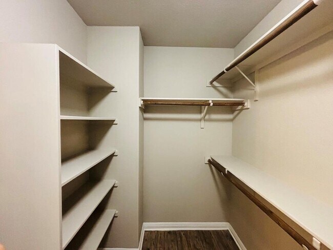 Building Photo - 1313 Bear Peak Ln