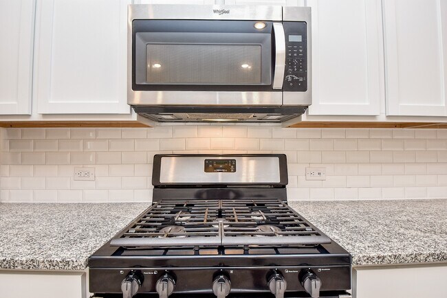 Building Photo - 31326 Black Frst Xing