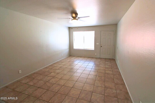 Building Photo - 4704 E Caballero St